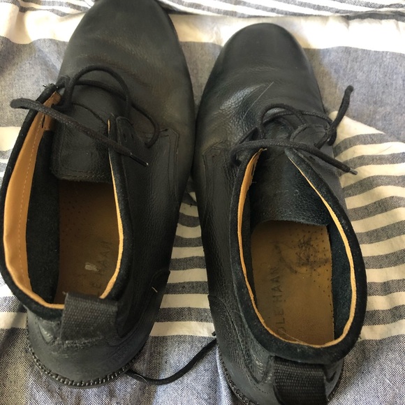 Sz 10.5 men’s cole Haan leather chukaas - Picture 2 of 6